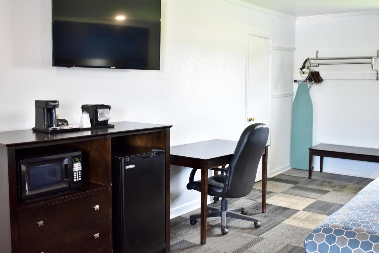 Rodeway Inn Swainsboro Dış mekan fotoğraf