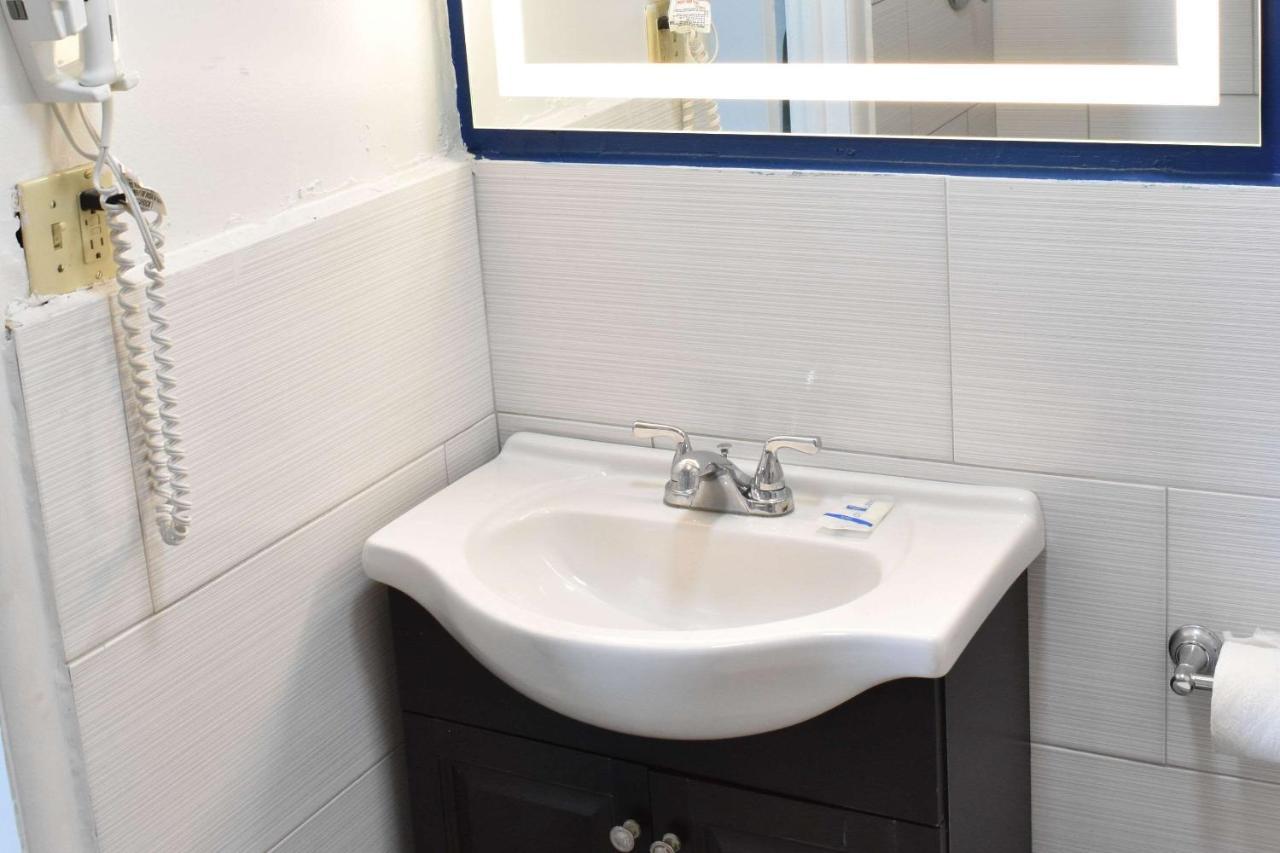 Rodeway Inn Swainsboro Dış mekan fotoğraf