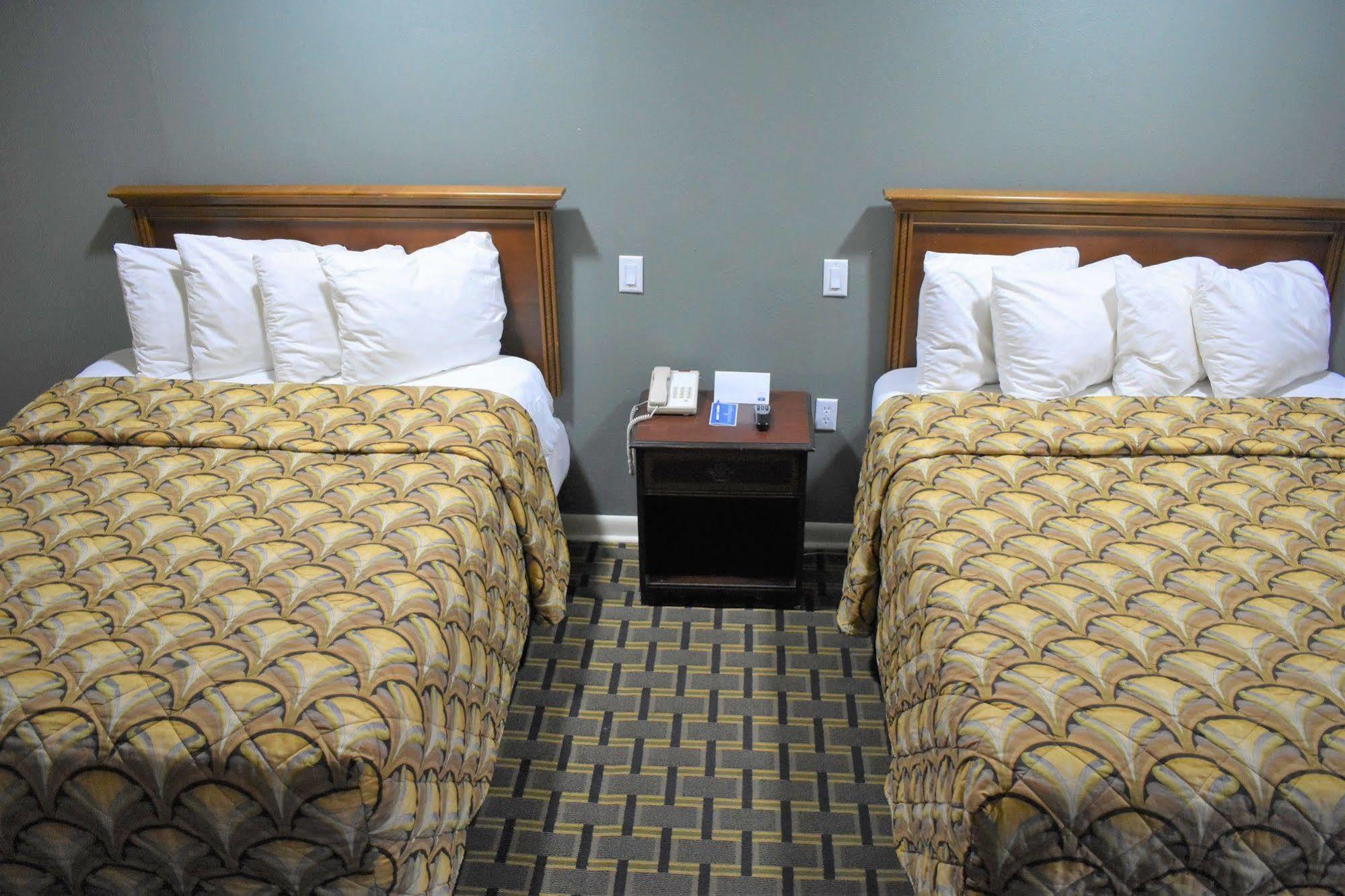 Rodeway Inn Swainsboro Dış mekan fotoğraf