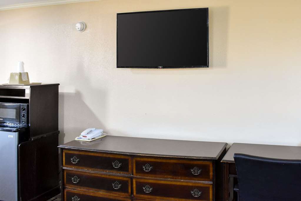 Rodeway Inn Swainsboro Oda fotoğraf