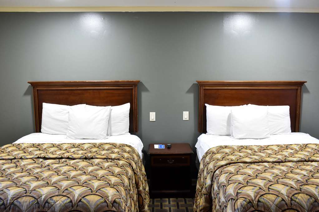 Rodeway Inn Swainsboro Oda fotoğraf